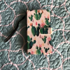 iPhone 6-8 PLUS cactus wristlet